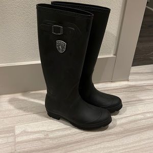 NWOT Womens Kamik rain boots